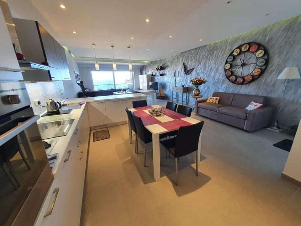Sunset Holiday Apartment With Communal Pool + Views Ghajn Melel Exterior photo