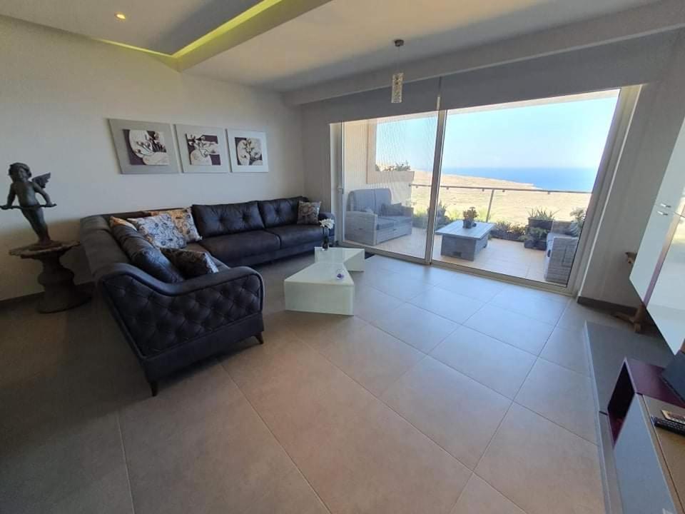 Sunset Holiday Apartment With Communal Pool + Views Ghajn Melel Exterior photo