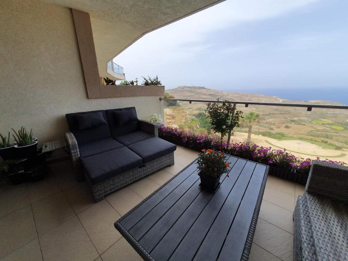 Sunset Holiday Apartment With Communal Pool + Views Ghajn Melel Exterior photo